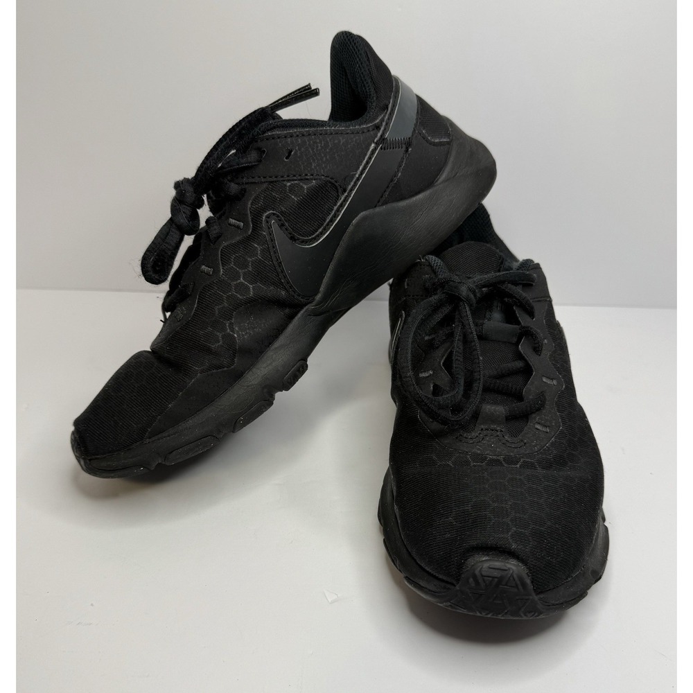 Nike Legend Essential 2 Trainers Running Shoes 2021 Triple Black Sz 7 minimalist